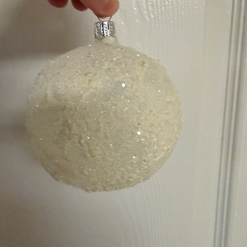 NWOT Bergdorf Goodman Christmas Ornament 4 Inch